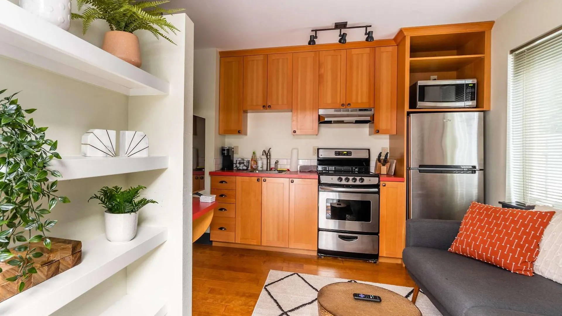 Stay Portland - Quirky Micro Apt - Foodies, Artists, Coffee Lovers Semesterbostad